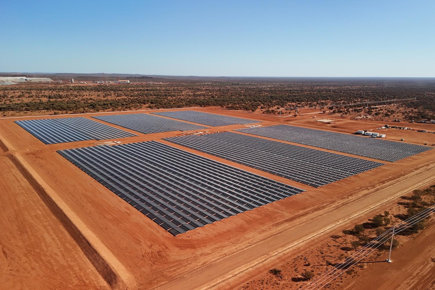 5B foldable solar power array