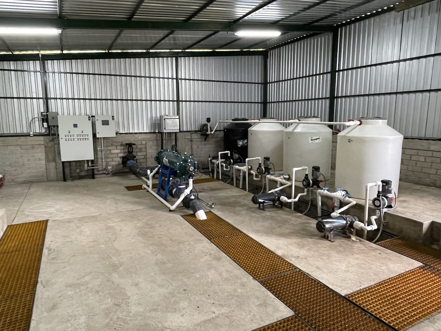 Smart Fertilization and Irrigation System at an avocado farm