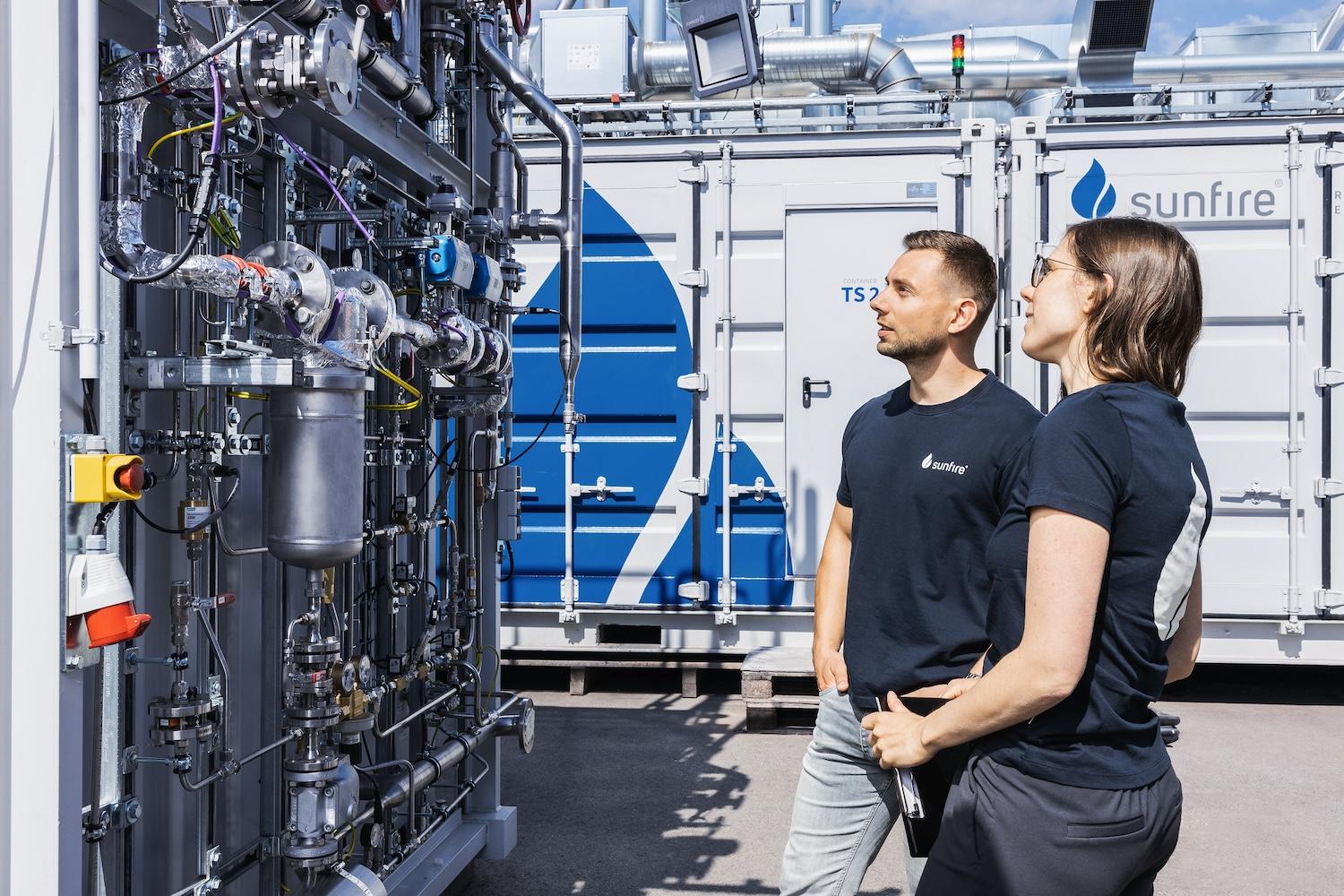 green hydrogen electrolyzer from Sunfire