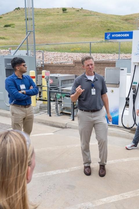 energy executives tour NRL campus to learn more about clean energy