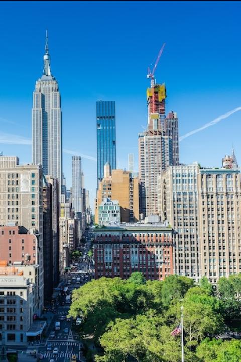 new york city skyline - empire state building - office space