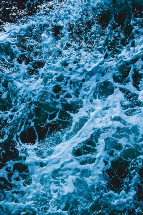 seawater - ocean water - ocean - technology to turn seawater into green hydrogen